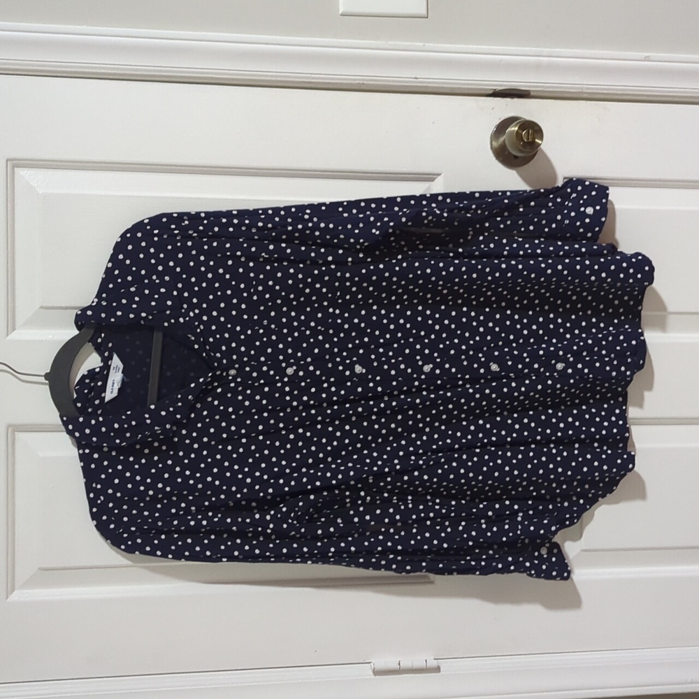 Old navy classic polka dot shirt